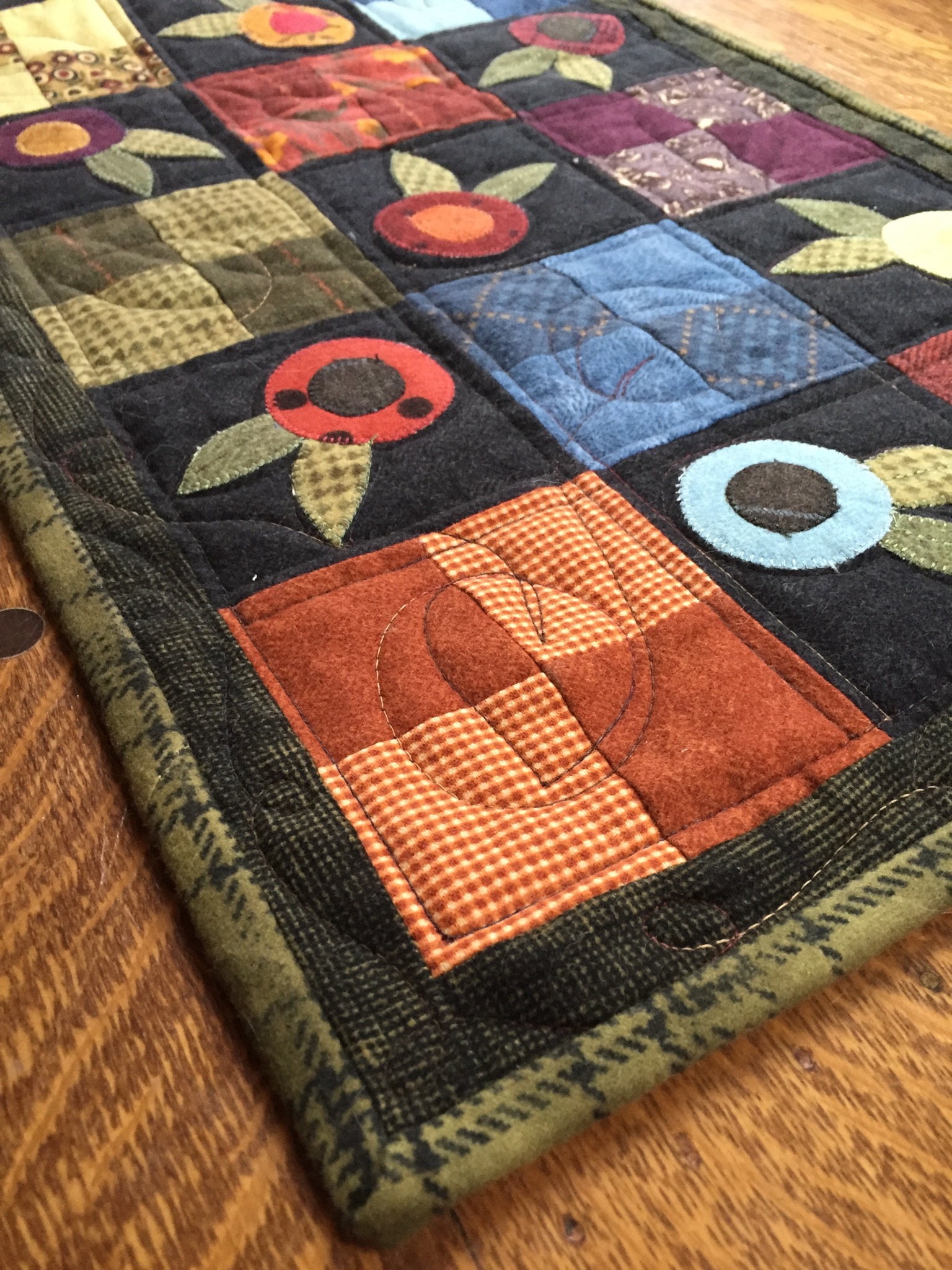Seasonal Table Topper