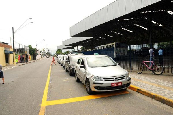 Jornal Argumento - Taxistas de Praia Grande devem realizar a renovação de alvará, Praia Grande, Política