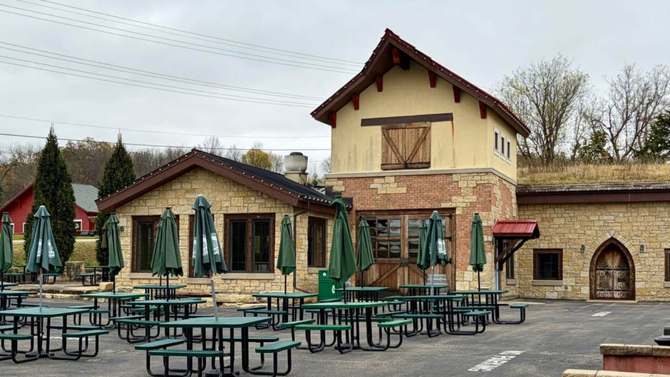 A Complete Guide to Visiting New Glarus Brewery in Wisconsin