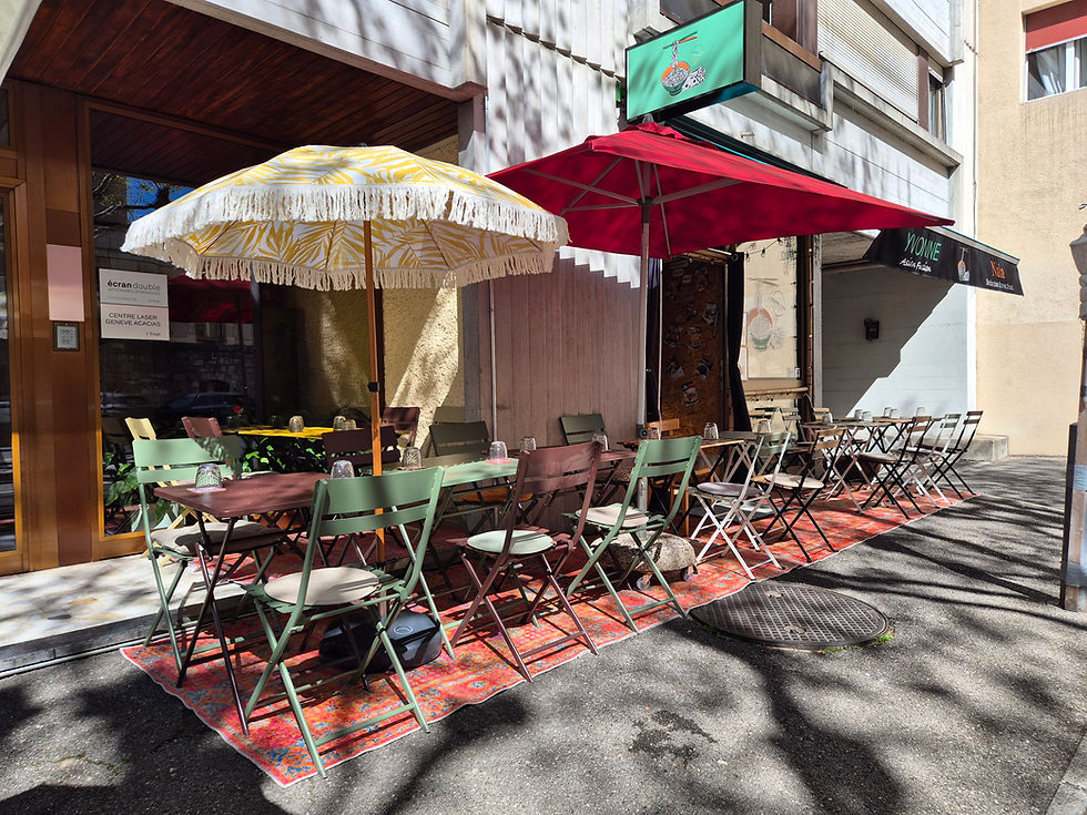 Terrasse au calme et cuisine fusion chez Yvonne & Nala Genève