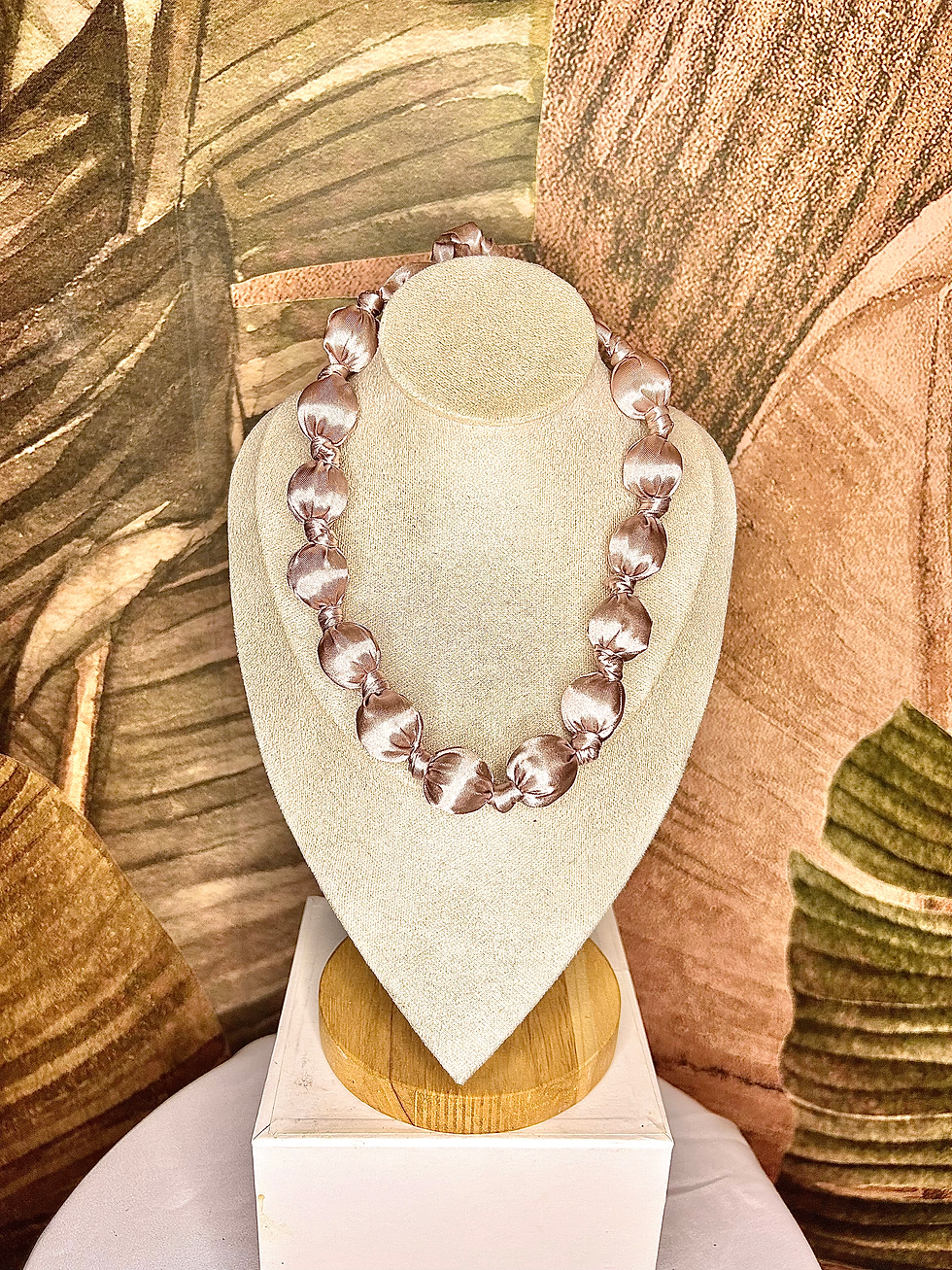 Miniatura: Collar bolas raso