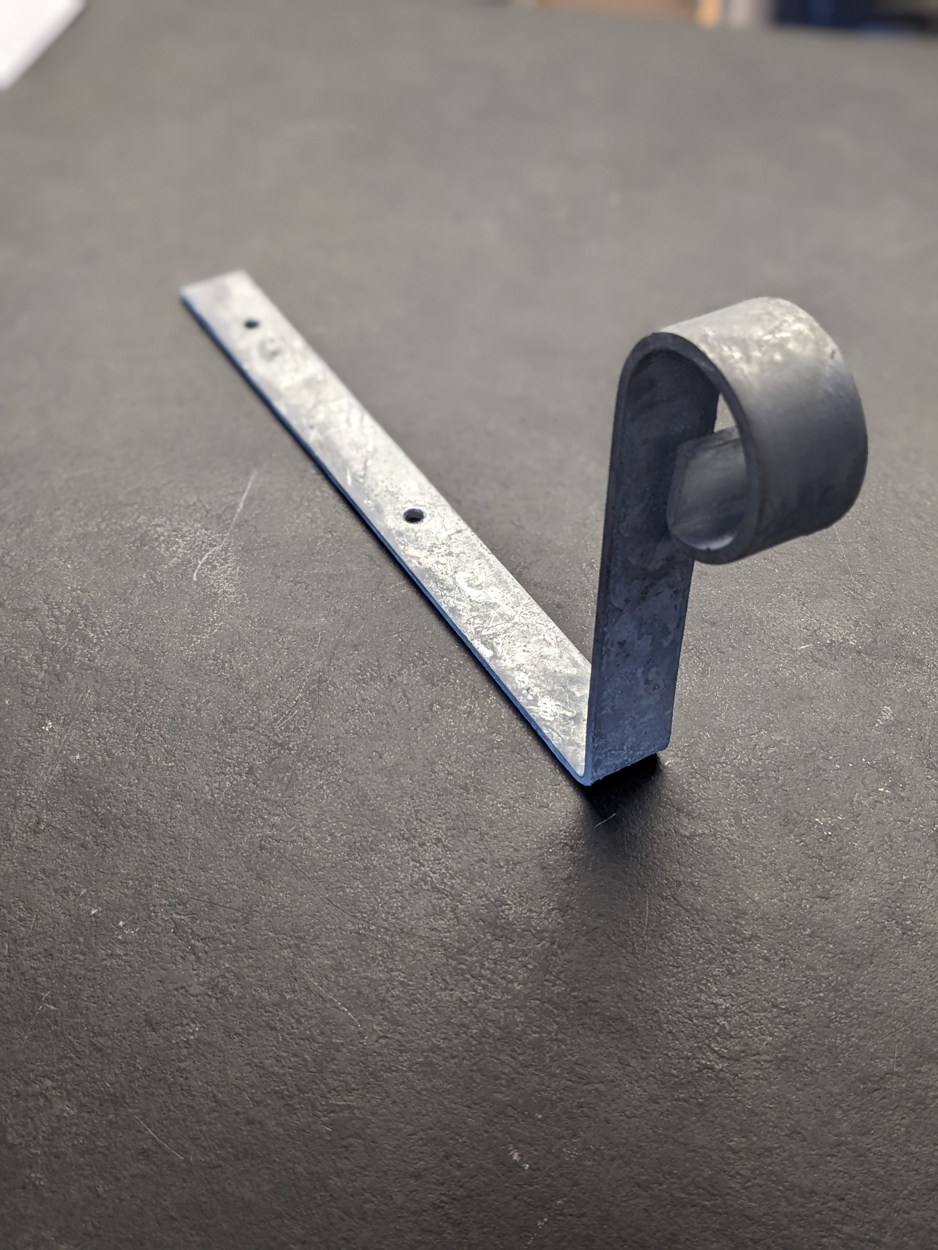 Hip Iron 300mm Galvanised