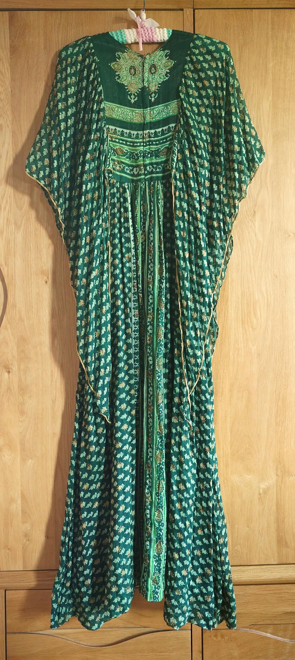Miniatura: 1970s Ayesha Davar Green Gold Block Print Indian Gauze Cotton Angel Wing Maxi K