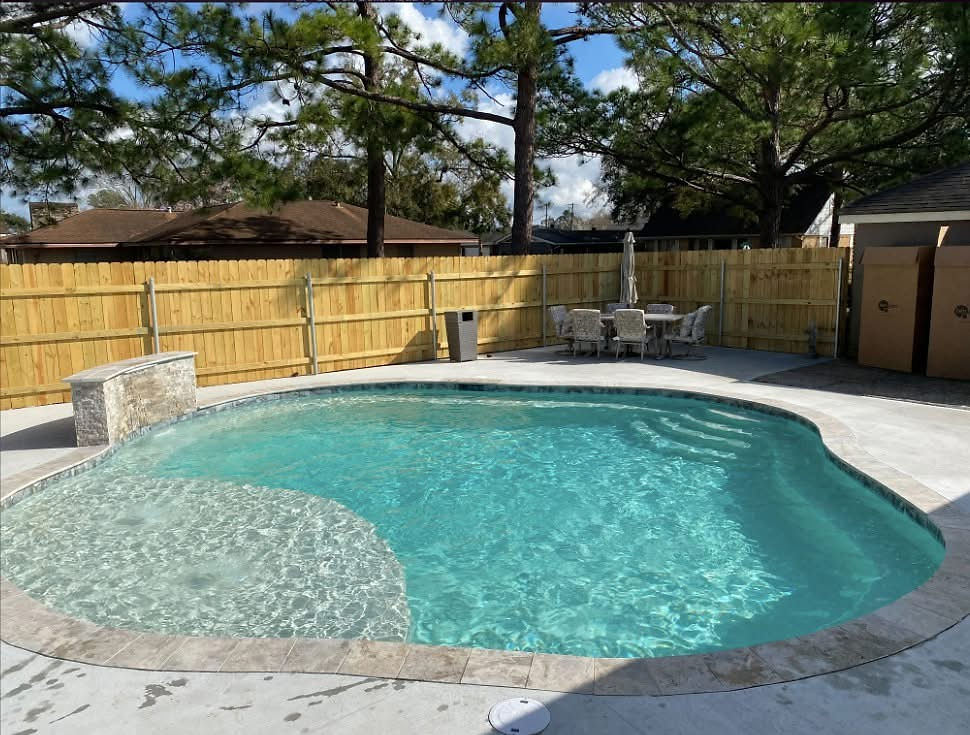 Swimming pool