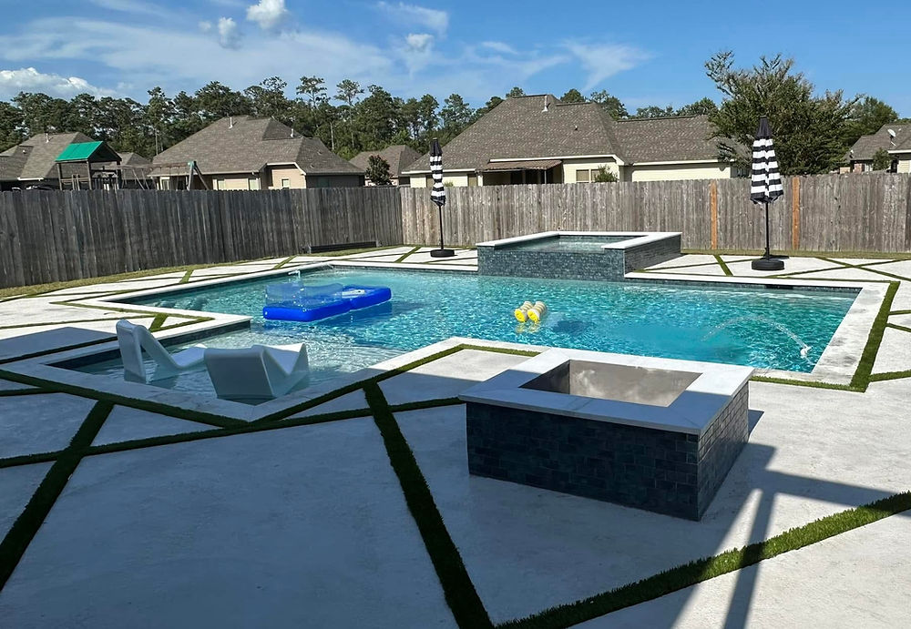 Swimming pool