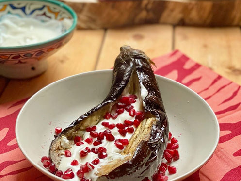 AUBERGINE MET VEGAN YOGHURT SAUS 🍆