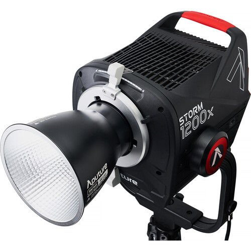תמונה ממוזערת: APUTURE Storm 1200x Bi-Color LED Monolight