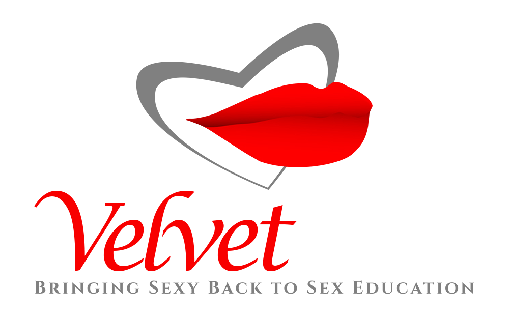 logo 300ppi new white_less pixels.png