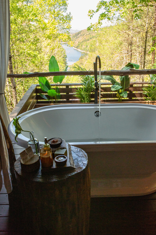 Lakeview at Fontana - Soaking Cabana Resort | treetop soaks and massage
