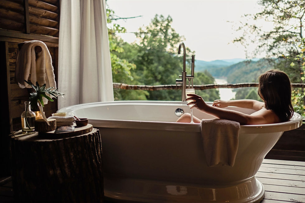 girlintub_edited.jpg