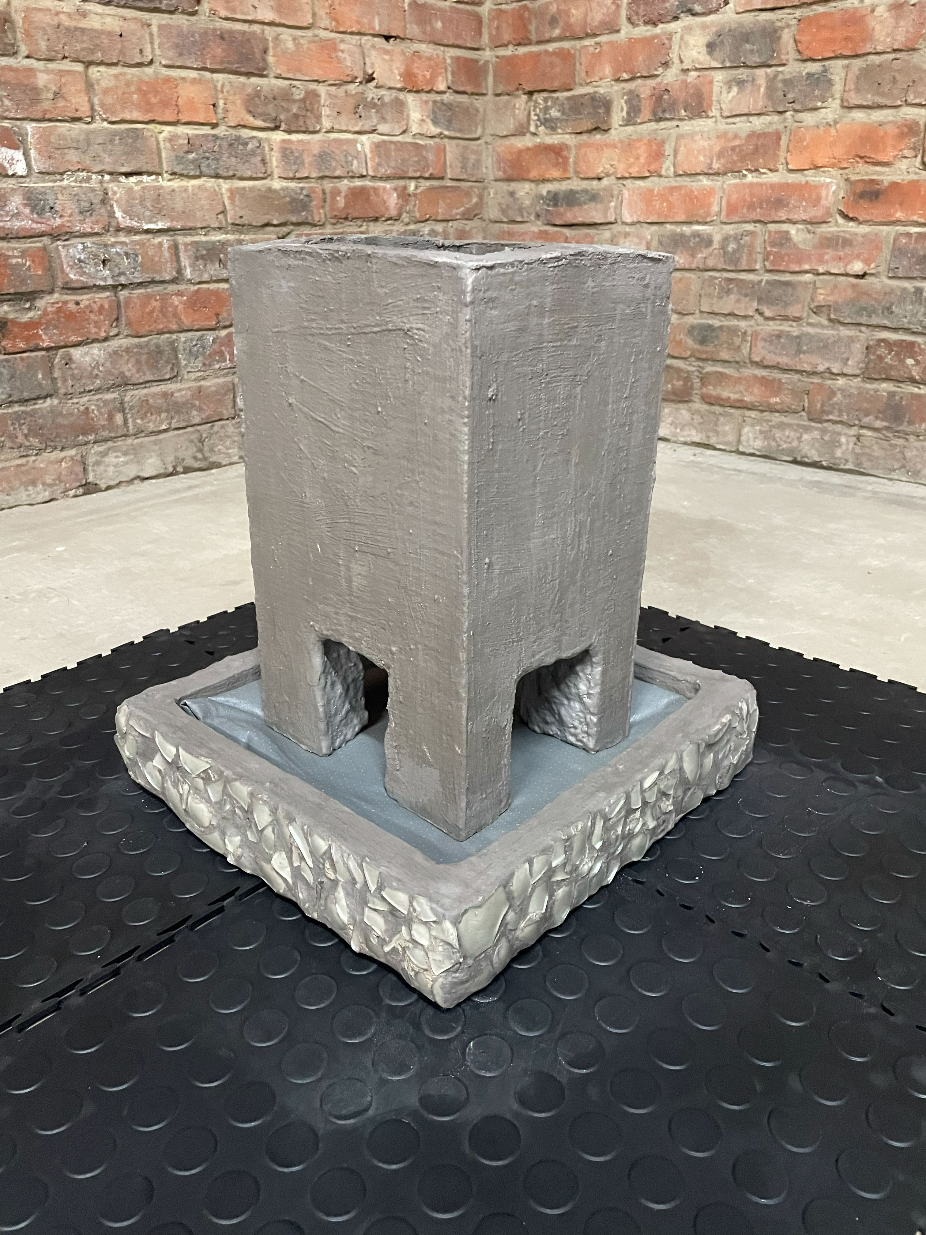 Square Range v1 - Sealed Cement Coloured Pot & Clear Glass Mosaiced Base Combo