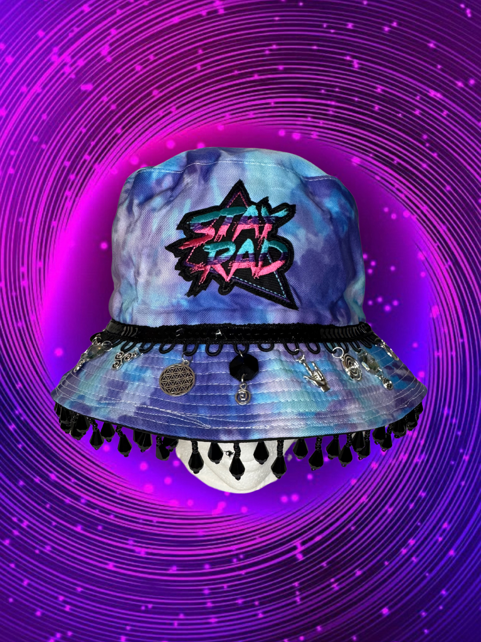 STAY RAD BUCKET HAT