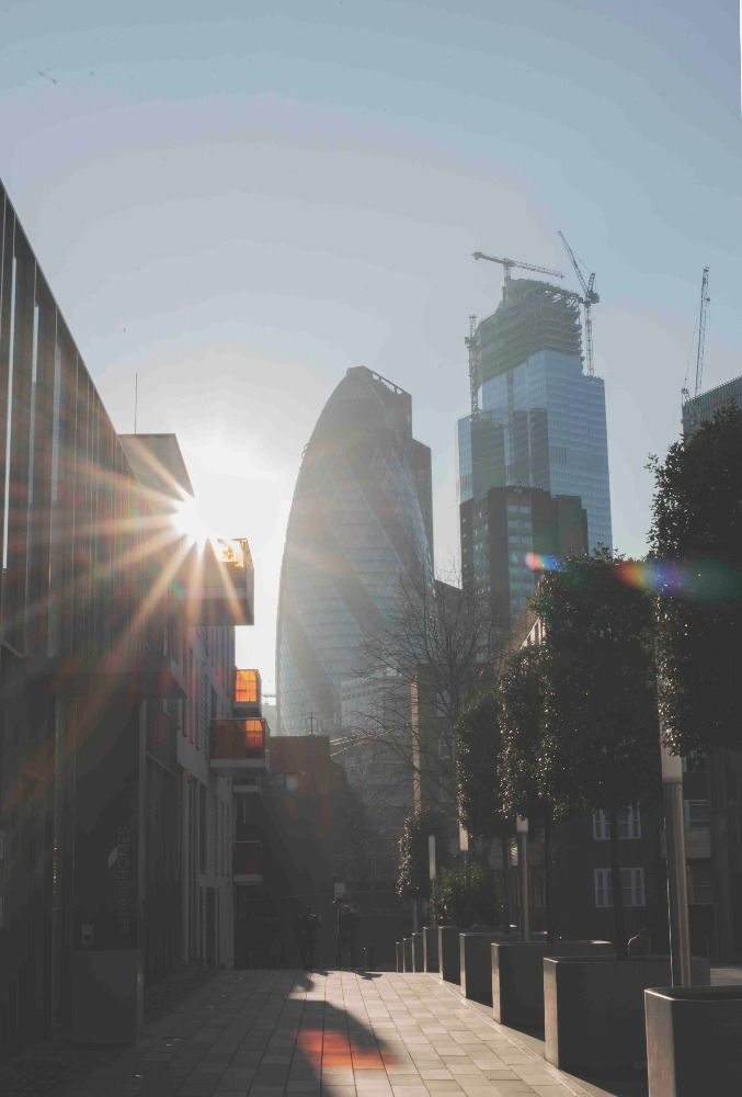 Thumbnail: Rainy Mornings in London