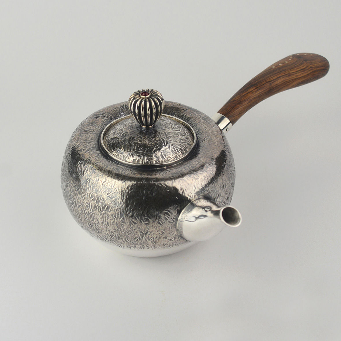 (2024_13)橄欖木鎚紋側把壺