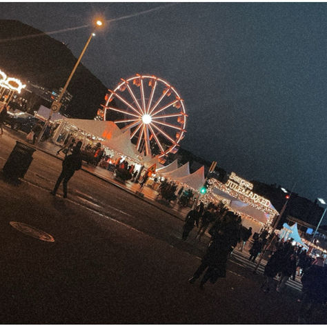 Bergen Julemarked - Bergen Christmas Market Norway