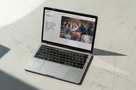 Liah_Mockup_DD_D01.jpg