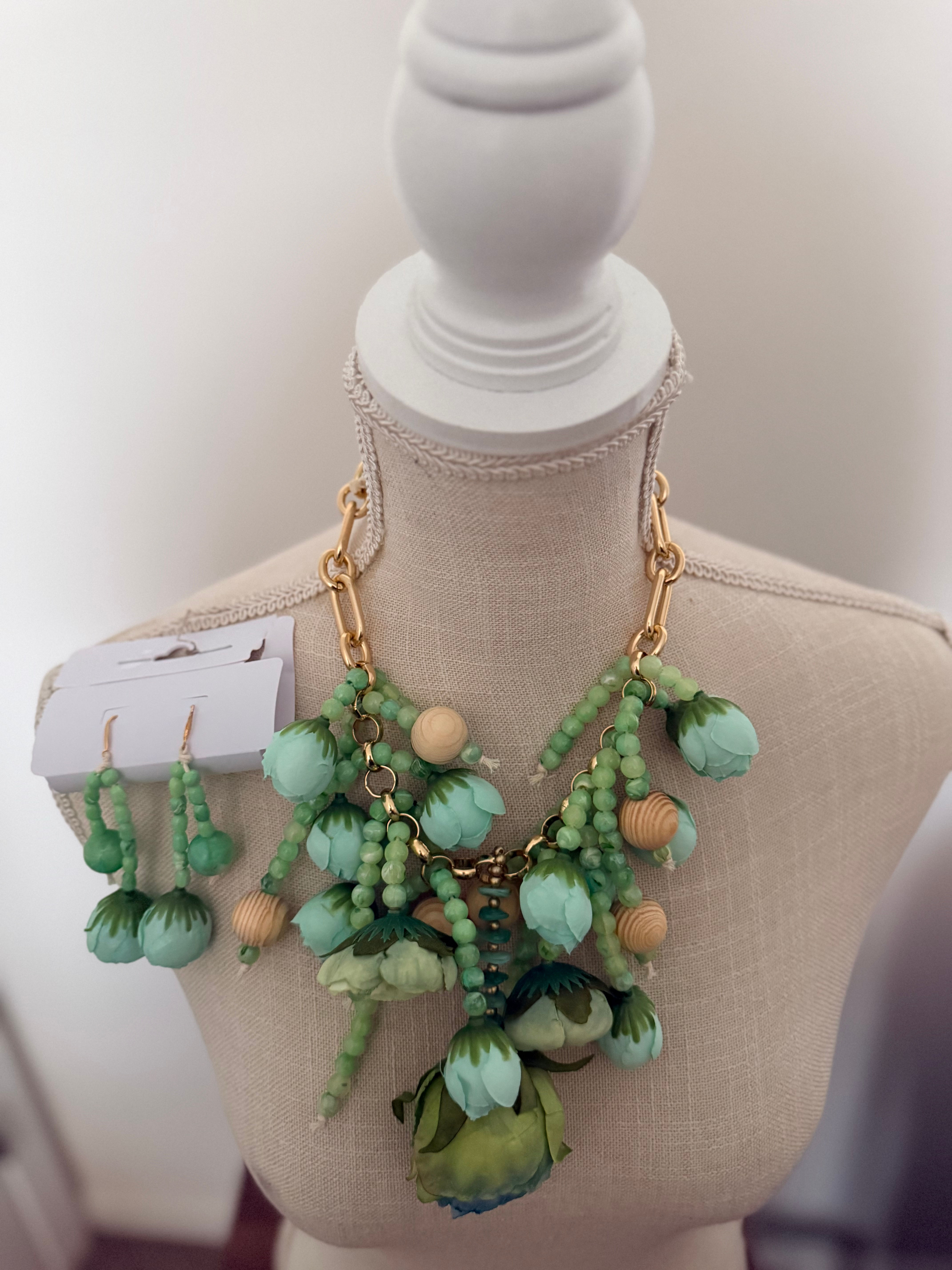 Green flower pearl necklace set
