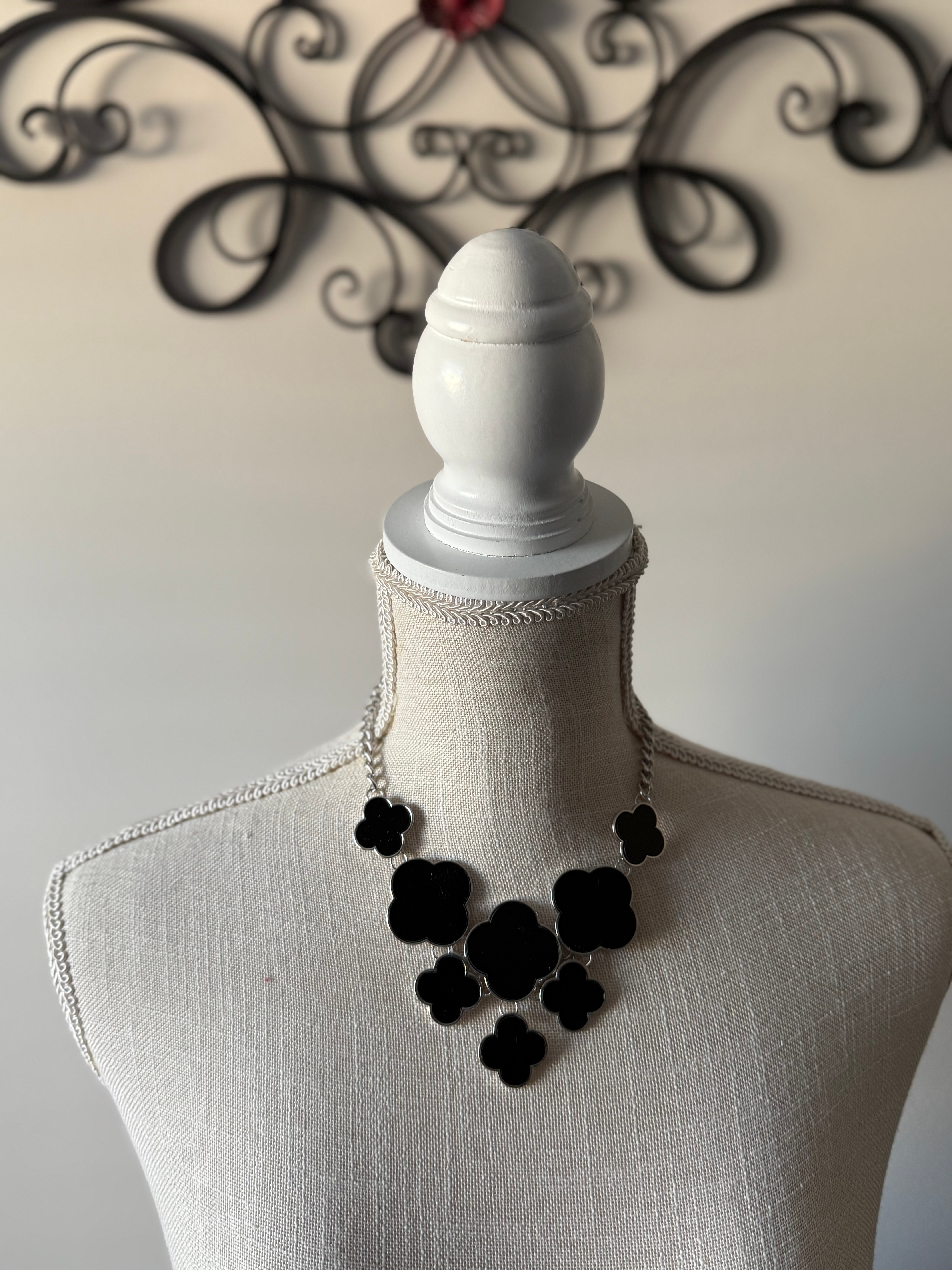 Black quarter foil necklace
