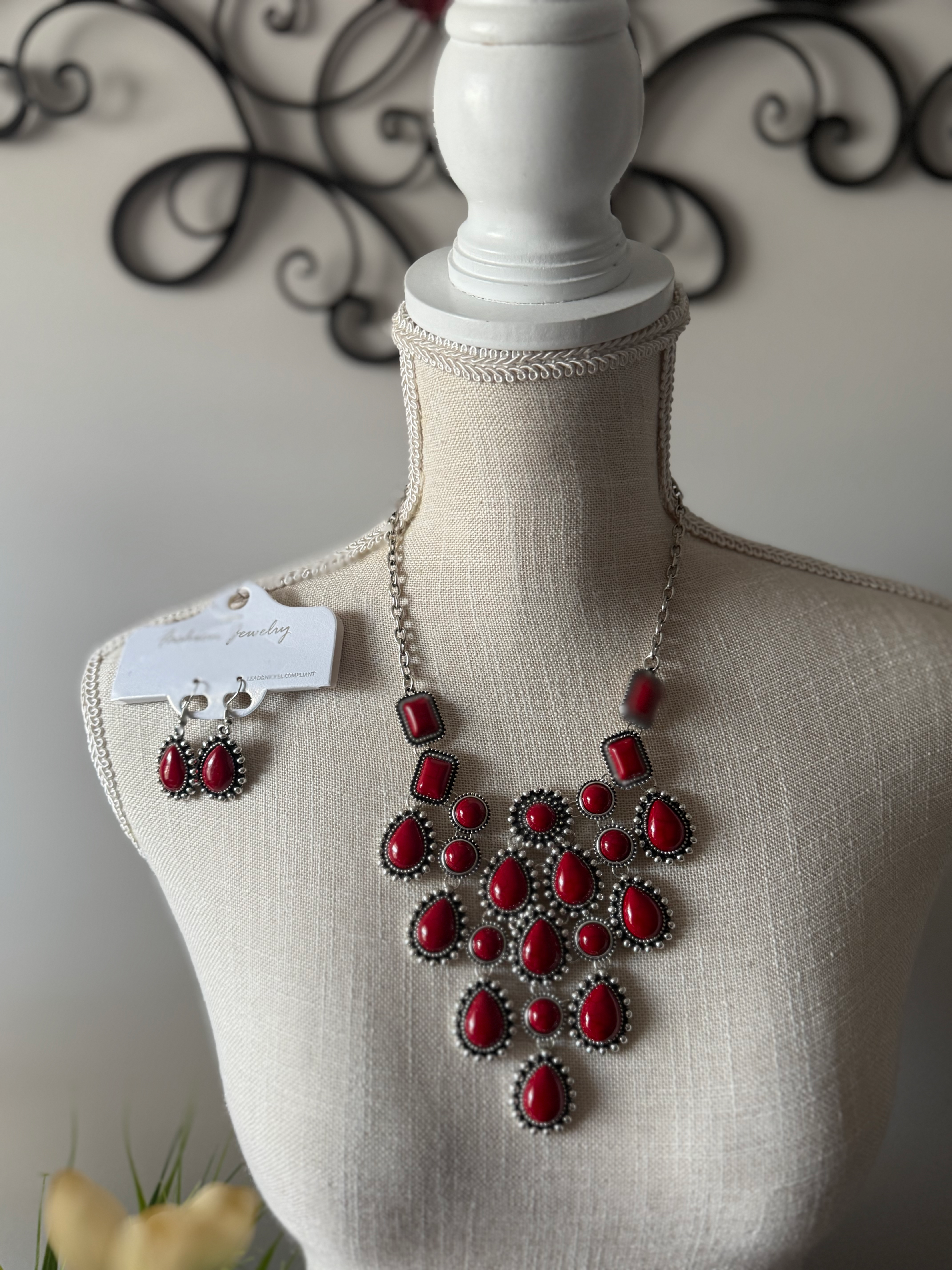 Red waterfall necklace set