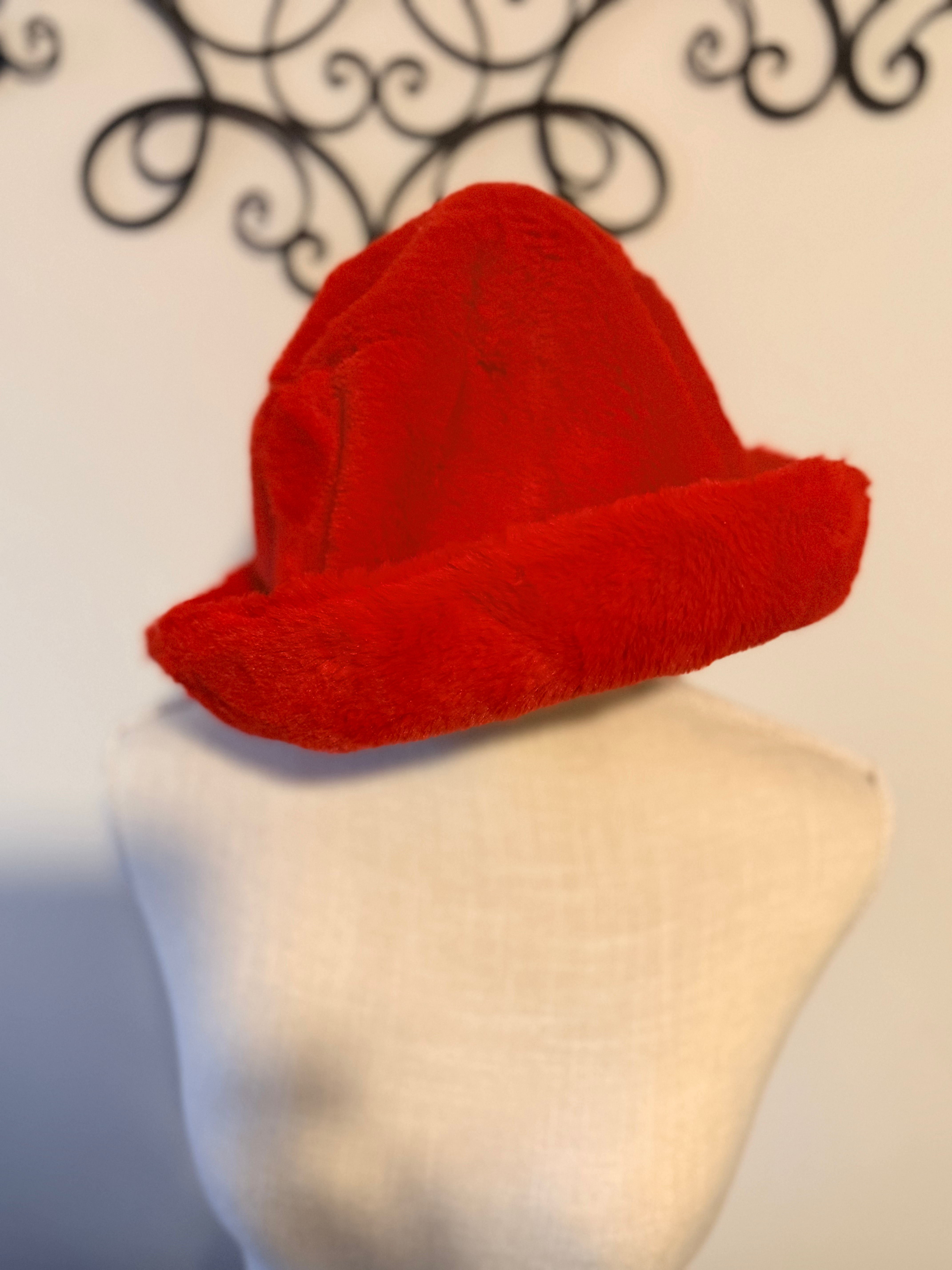 Red plush, bucket hat