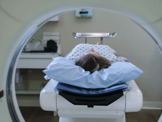 Kiedyś uważane za biologiczne "śmieci". Mikrocząsteczki sensacją w terapii nowotworów i st