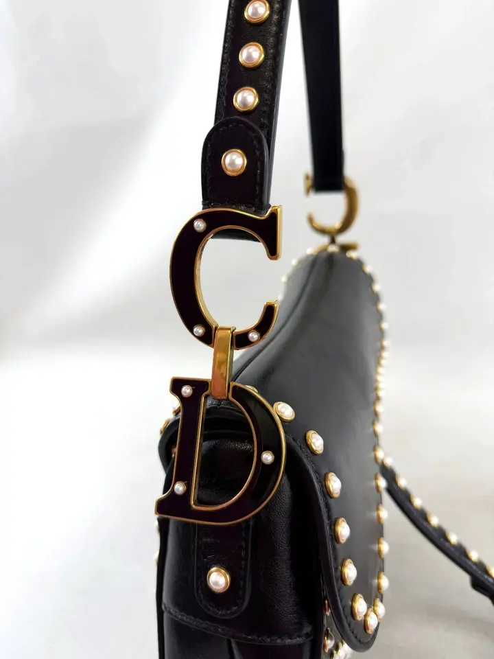 Hình thu nhỏ: NEW CHRISTIAN DIOR Crinkled Leather Saddle Bag Medium Black Resin Faux Pearls B
