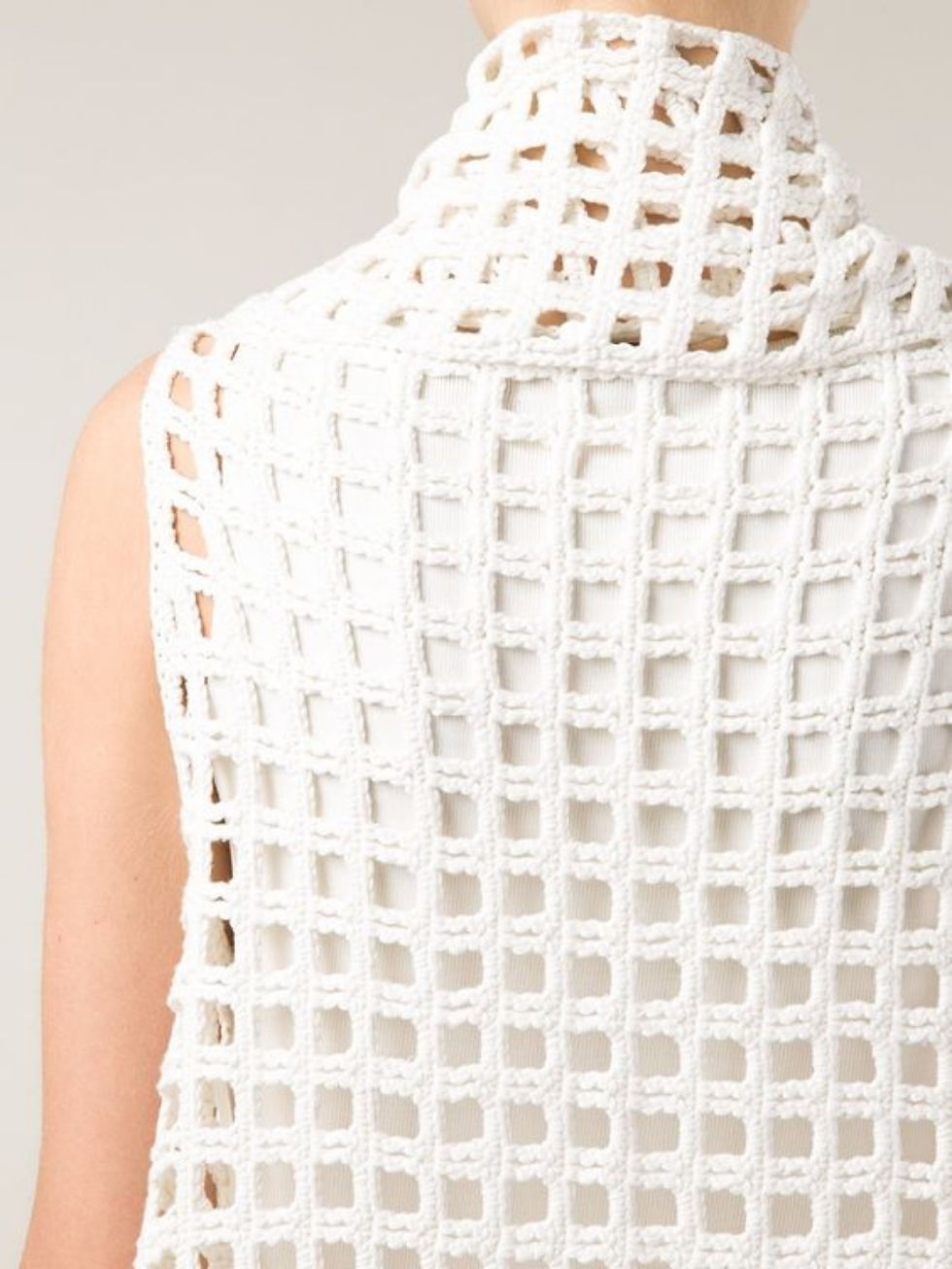 Thumbnail: AKRIS Bergdorf Goodman White Open Hand Crochet Asymmetric Cape 14