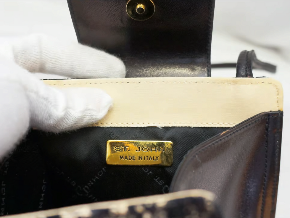 Hình thu nhỏ: ST. JOHN Black Beige Gold Hardware Velvet Small Triangle Crossbody Bag Vintage