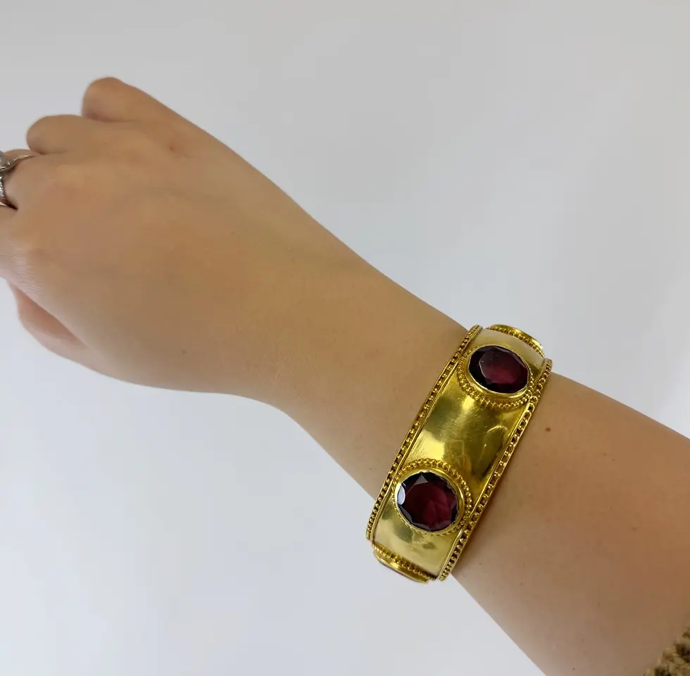 Thumbnail: NEW JULIE VOS 24K Gold Plated Statement Bracelet One Size Purple Glass Gemstones
