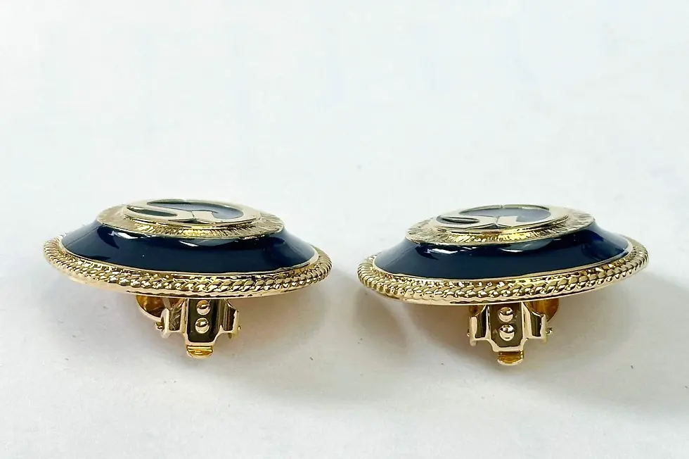 Hình thu nhỏ: NEW ST. JOHN Earrings Clip On Round Logo 22k Gold Plated Navy Enamel Signed