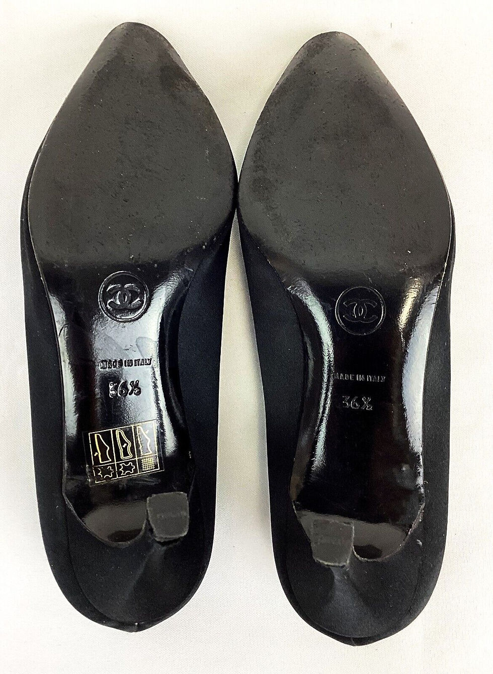 Thumbnail: CHANEL Satin Pumps Heel Shoes 36.5 Black Pointed Toe Crystal Camellia