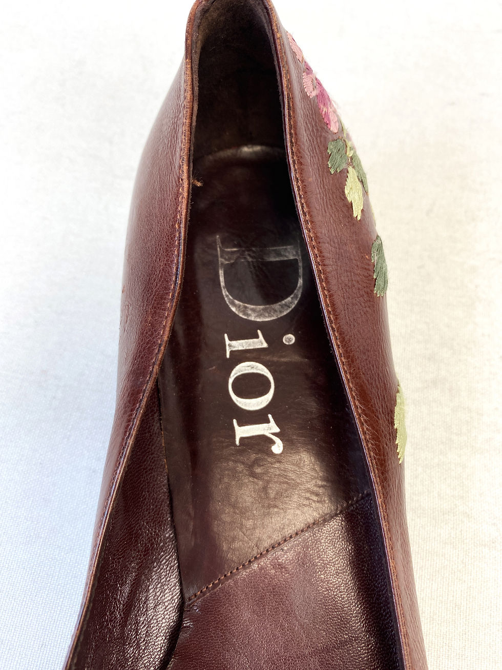 Miniatura: Vintage CHRISTIAN DIOR Brown Butterfly Flower Embroidered Pointed Toe Flats 38 8