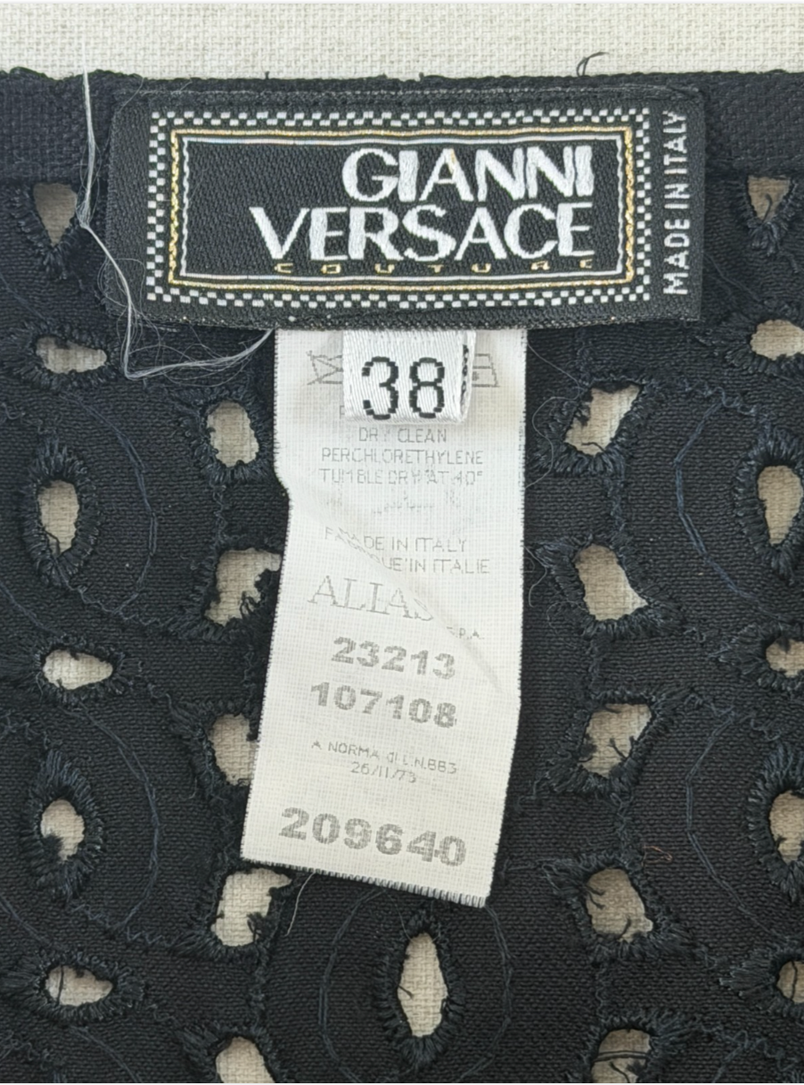 Thumbnail: GIANNI VERSACE Couture Eyelet Pencil Skirt 38 2 Black S/S 2002 broderie
