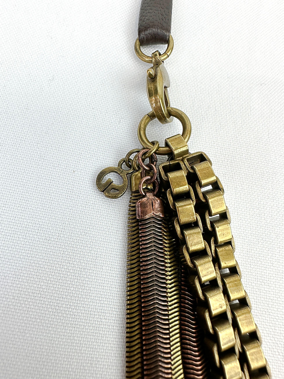 Hình thu nhỏ: ST. JOHN Antique Gold Copper Metal Chain Button Leather Stacked Necklace