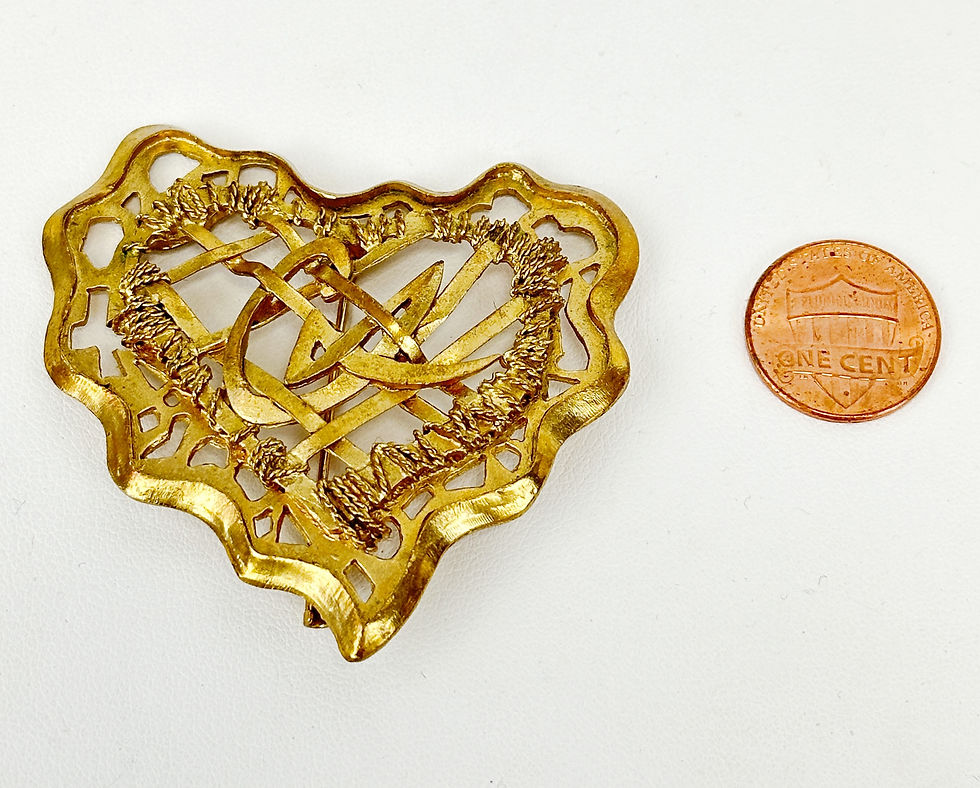Miniatura: Vintage CHRISTIAN LACROIX Gold Brooch Pin Cut Out Heart 1990s Large RARE