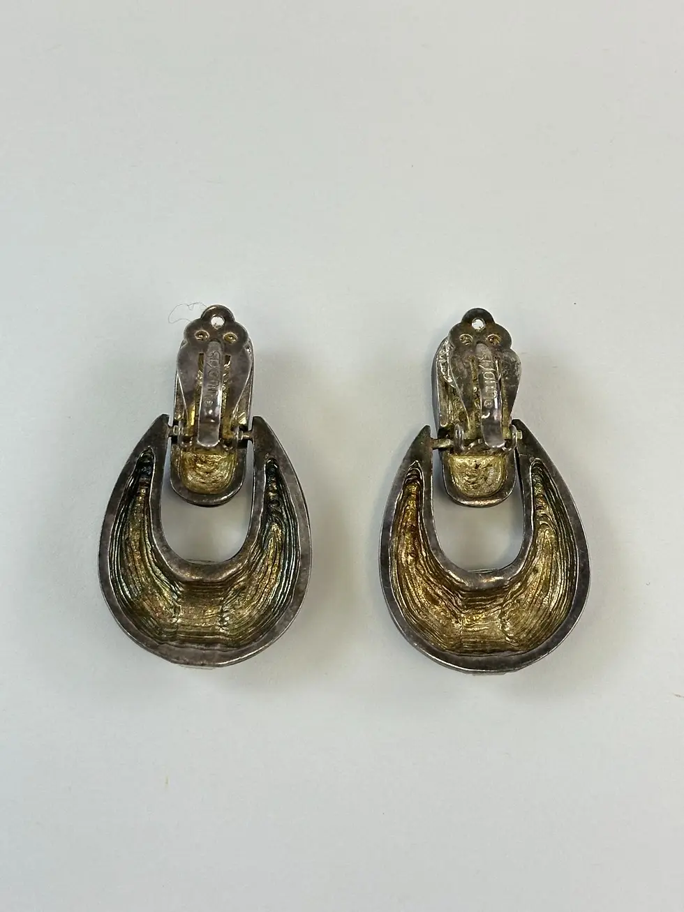 Hình thu nhỏ: ST JOHN 1980s Black Crystal Signed U Hoop Dangle Clip On Earrings Vintage