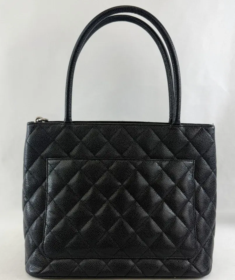 Miniatura: NEW CHANEL Caviar Medallion Tote Bag Black Calfskin Silver hardware Zip CC Logo