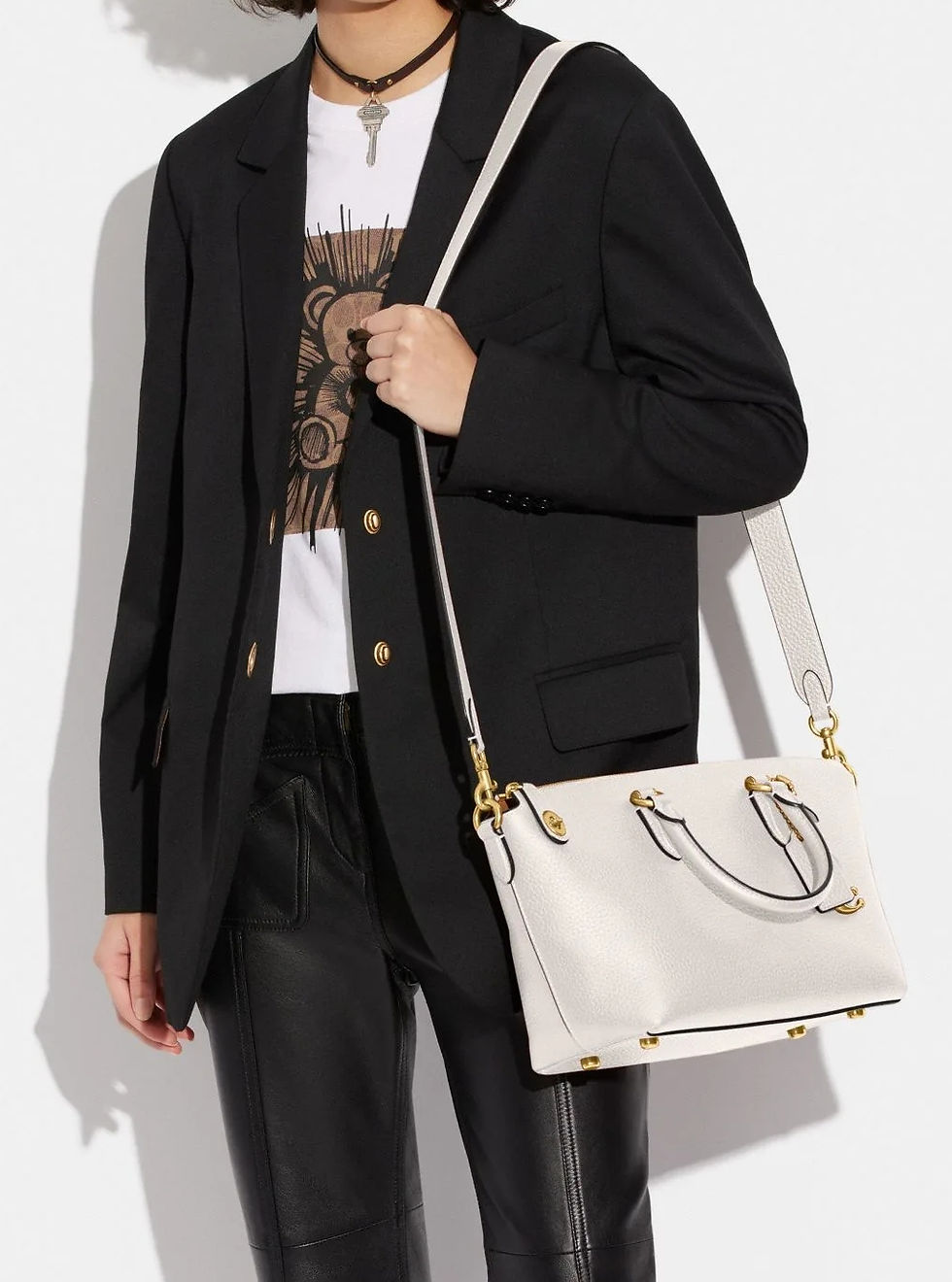 縮圖：COACH Cara Pebble Leather Satchel Crossbody Bag Chalk White Gold Hardware Medium