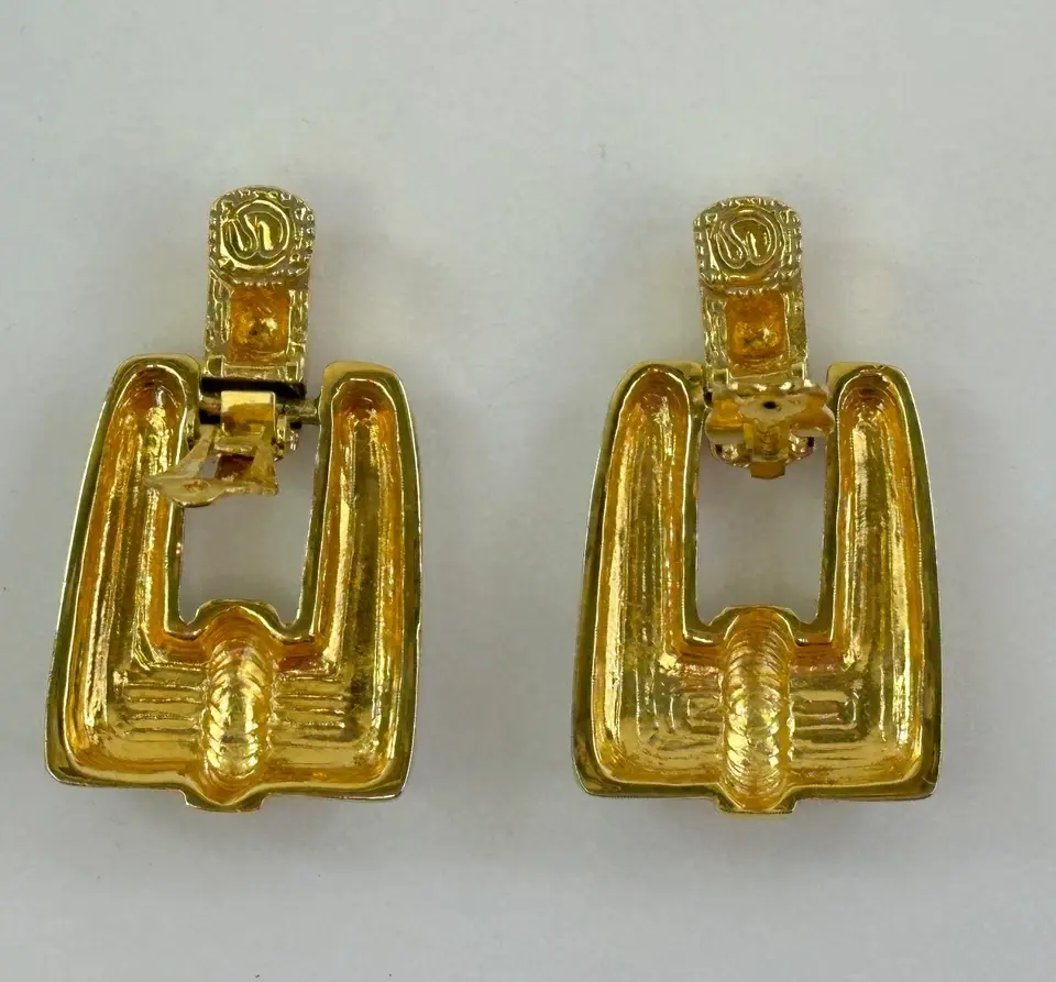 Hình thu nhỏ: ST JOHN Earrings 1980's Cream 22KGP Signed Rectangle Hoop Dangle Clip On Vintage