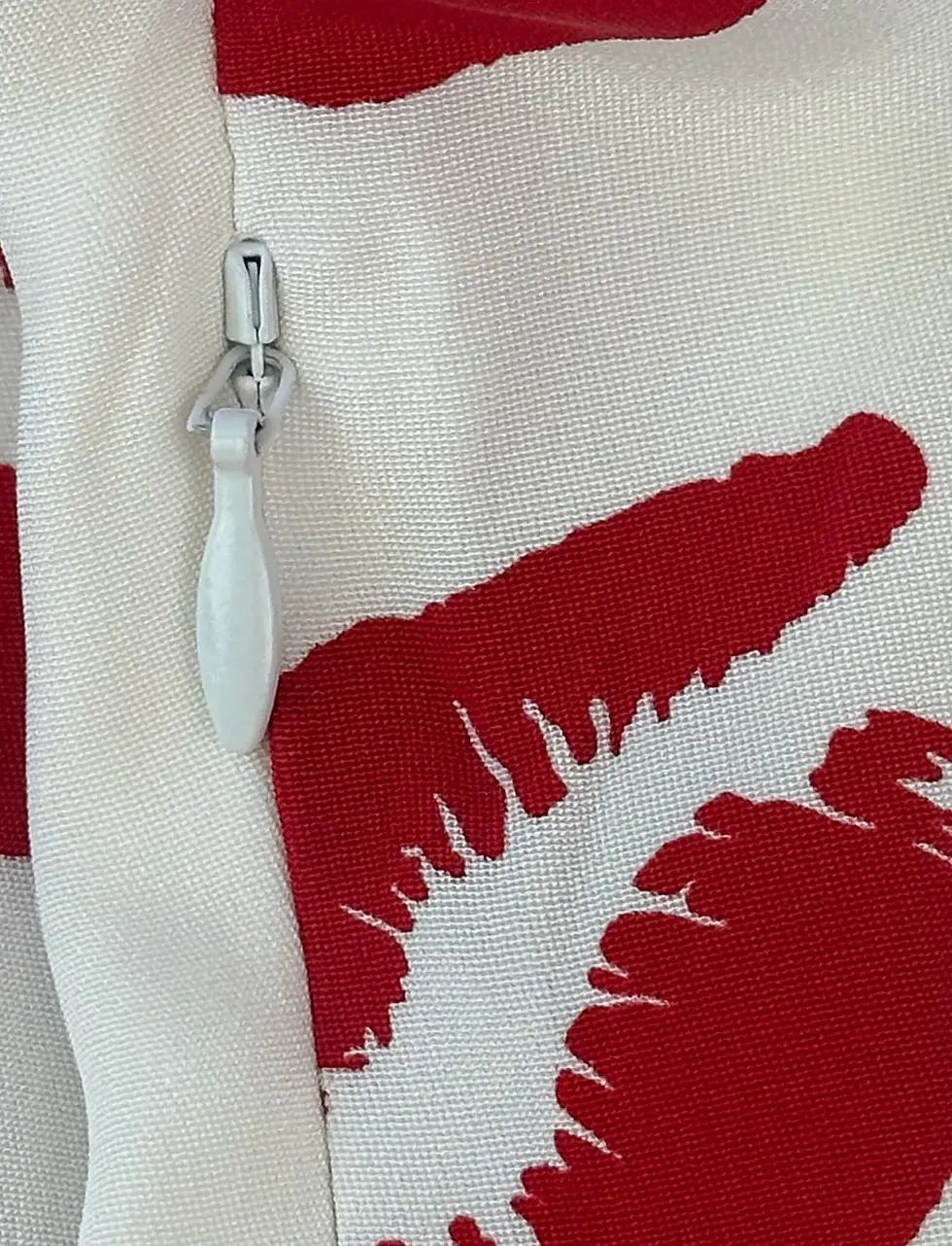 Hình thu nhỏ: LIBERTINE Bisou Printed Belted Kate Shirtdress Large White Red Lips NWT