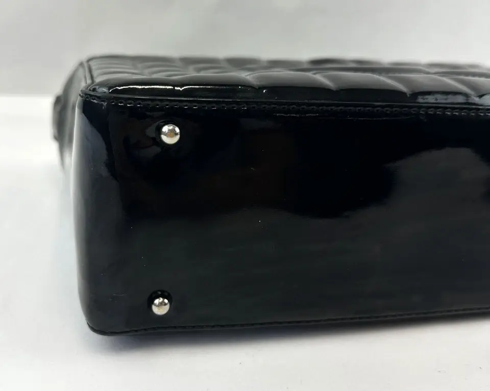 Thumbnail: CHANEL Chocolate Bar Patent Leather Shoulder Bag Small Black Square Quilted