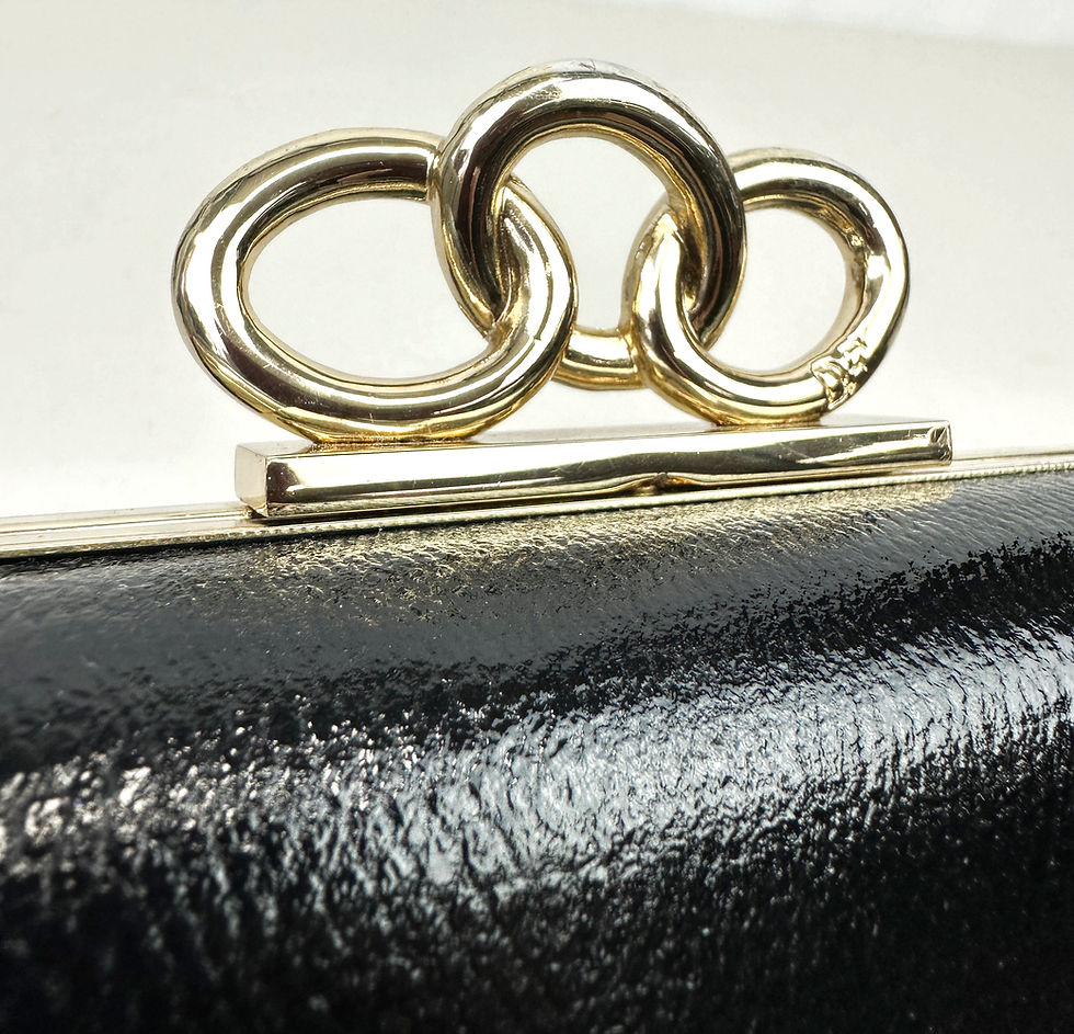 Miniatura: DIANE VON FURSTENBERG Sutra Black Textured Leather Gold Link Medium Clutch DVF