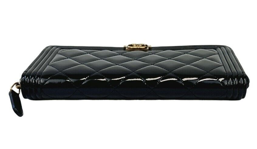 Hình thu nhỏ: CHANEL Wallet Patent Leather Boy Large Zip Around Black Quilted  CC Logo