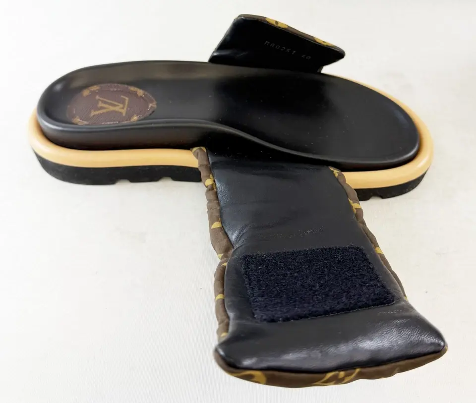 Miniatura: LOUIS VUITTON Pool Pillow Comfort Mule Flat Monogram Cacao Brown 40/10 US