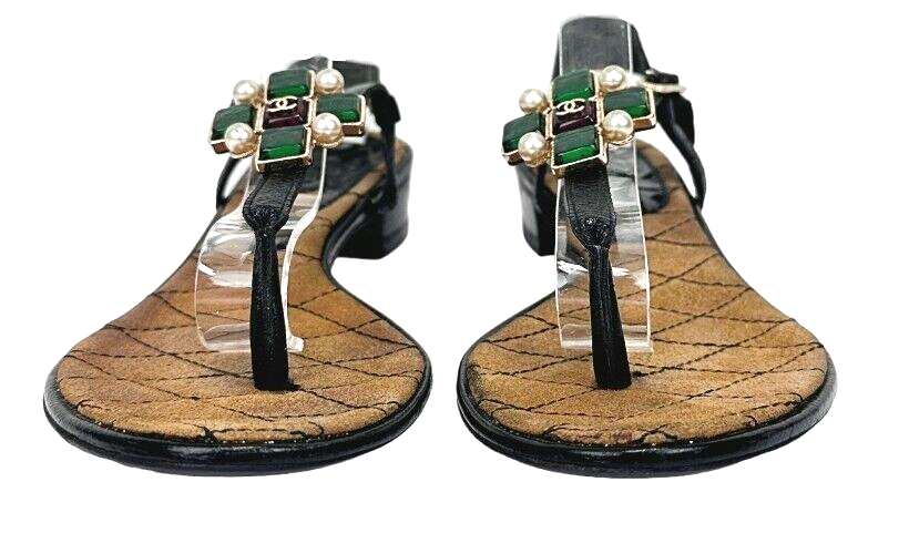 Thumbnail: Vintage CHANEL Gripoix Sandals Patent Leather 37.5 Black Green Red Pearl RARE