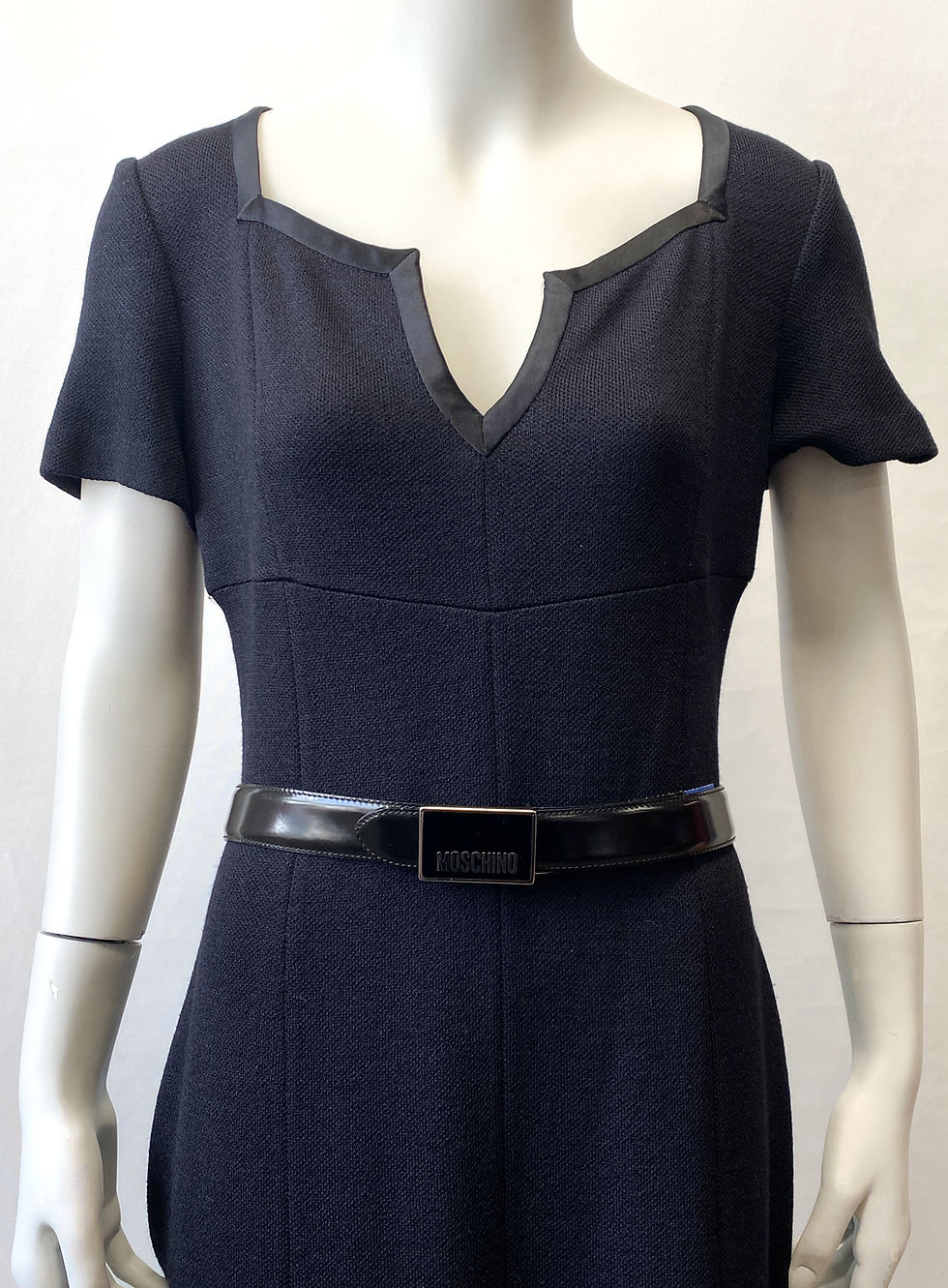 Thumbnail: NEW MOSCHINO Black Belt Enameled Buckle Leather Unisex 44 10 Logo Adjustable