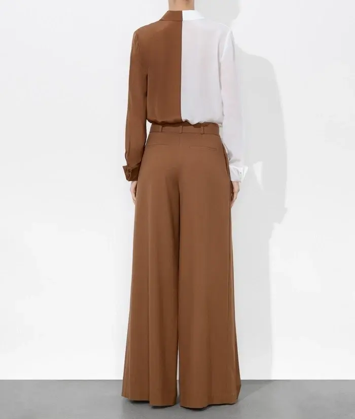 Hình thu nhỏ: ALICE + OLIVIA  Willa Colorblock Silk Button-Up Shirt Large Off White Camel