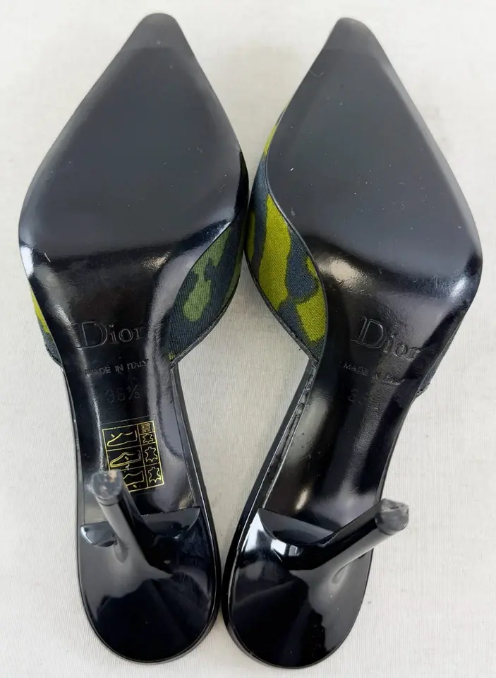 Thumbnail: DIOR Dice Mules Gamble  Green Camo Print 36.5 Pointy Toe F/W 2004 Heels