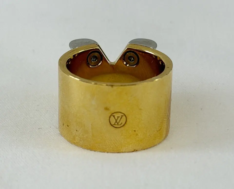 Thumbnail: LOUIS VUITTON Essential V Ring Medium 7 Gold Silver Metal Finishing M61085