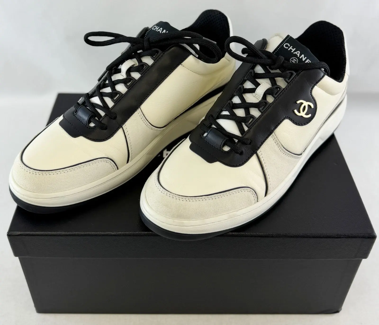 CHANEL Low Top Sneakers Interlocking CC Logo 42 12 Leather Suede G45212 Shoes